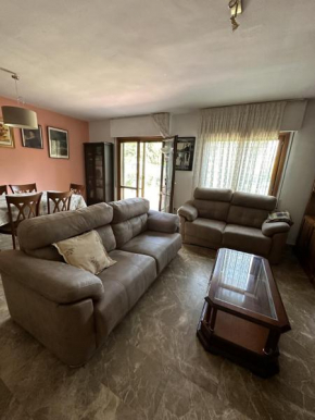 Amplio y Comodo Chalet en Zaragoza con piscina y tenis